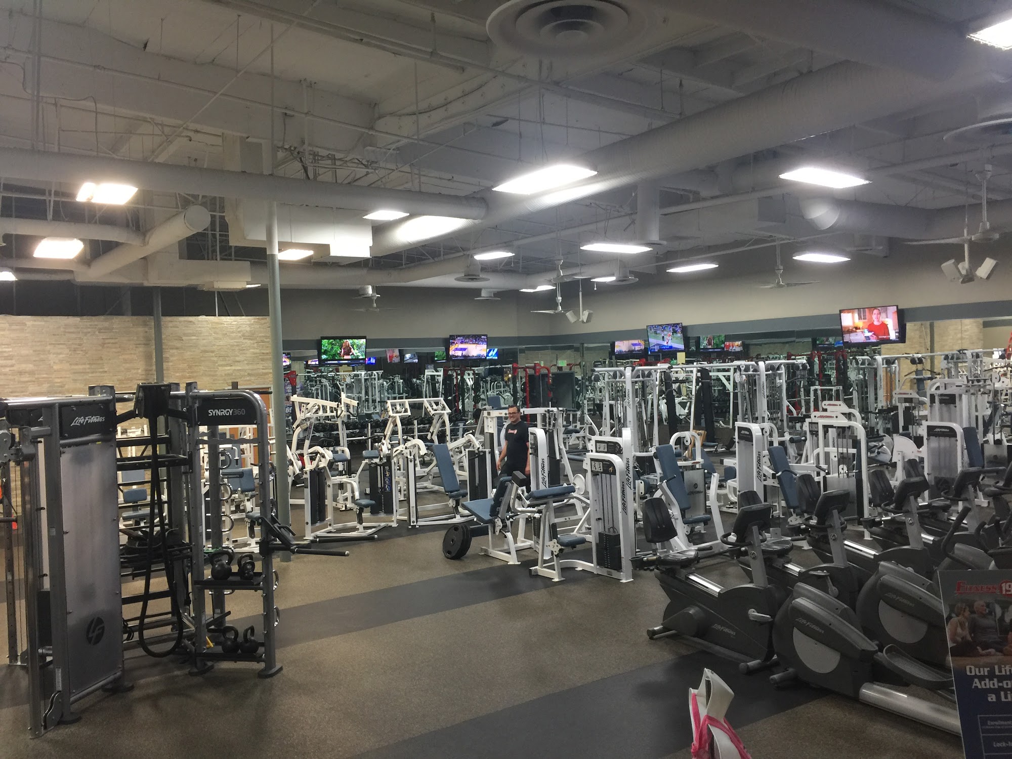 Fitness 19
