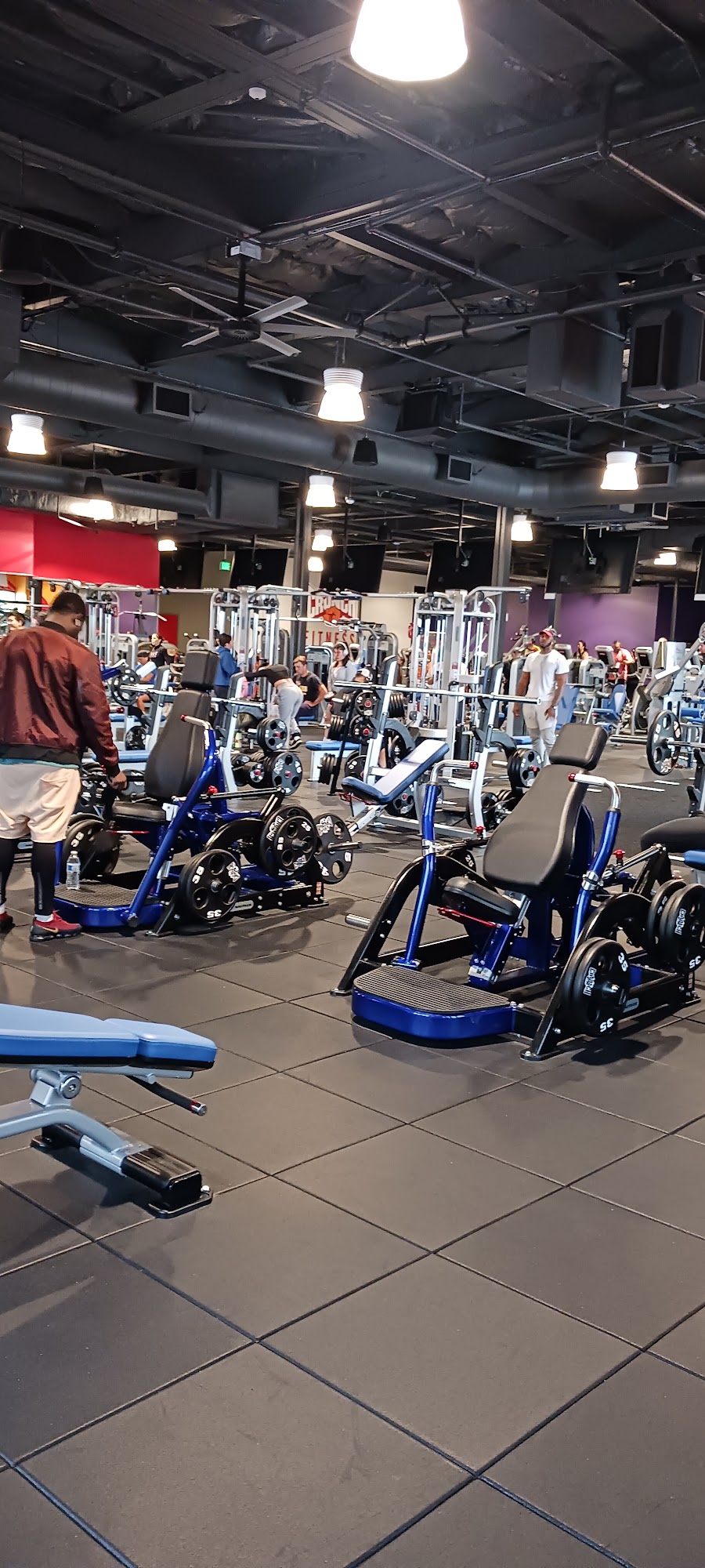 Crunch Fitness - Alameda