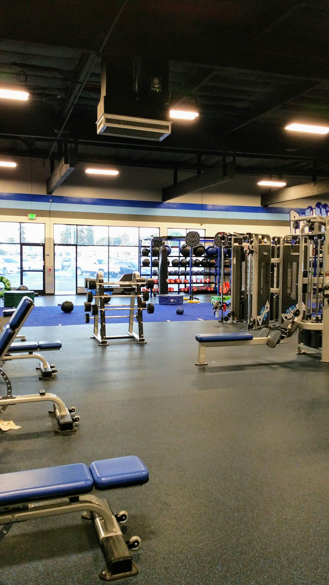 Crunch Fitness - La Mirada
