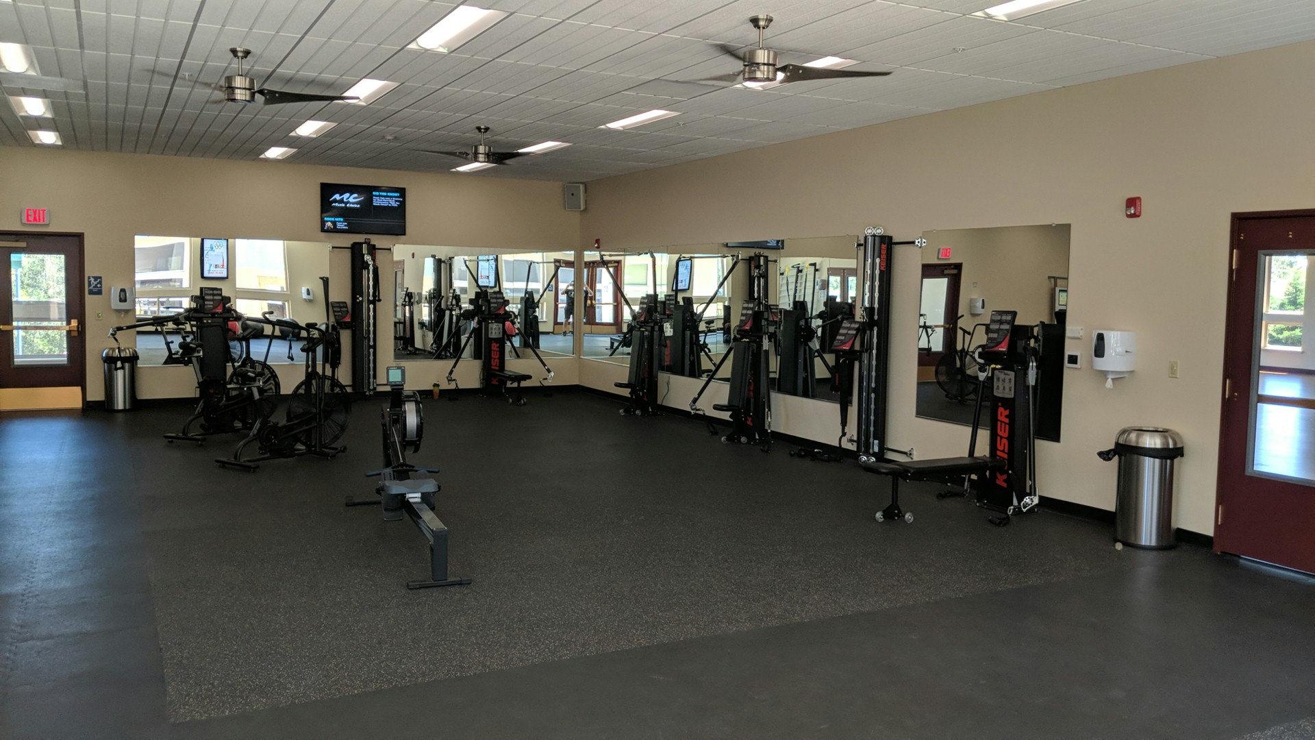 Auburn Racquet & Fitness Club