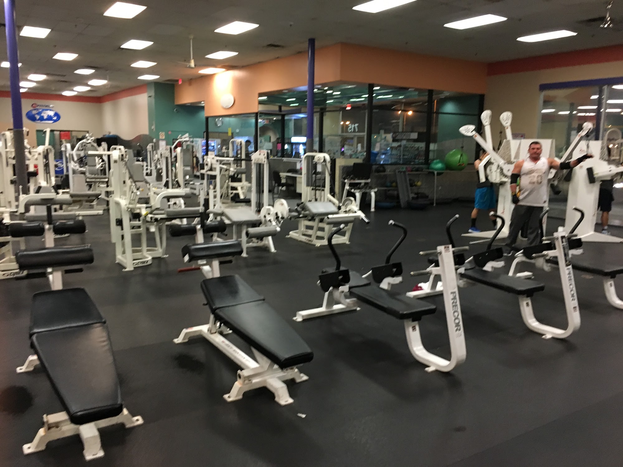 24 Hour Fitness