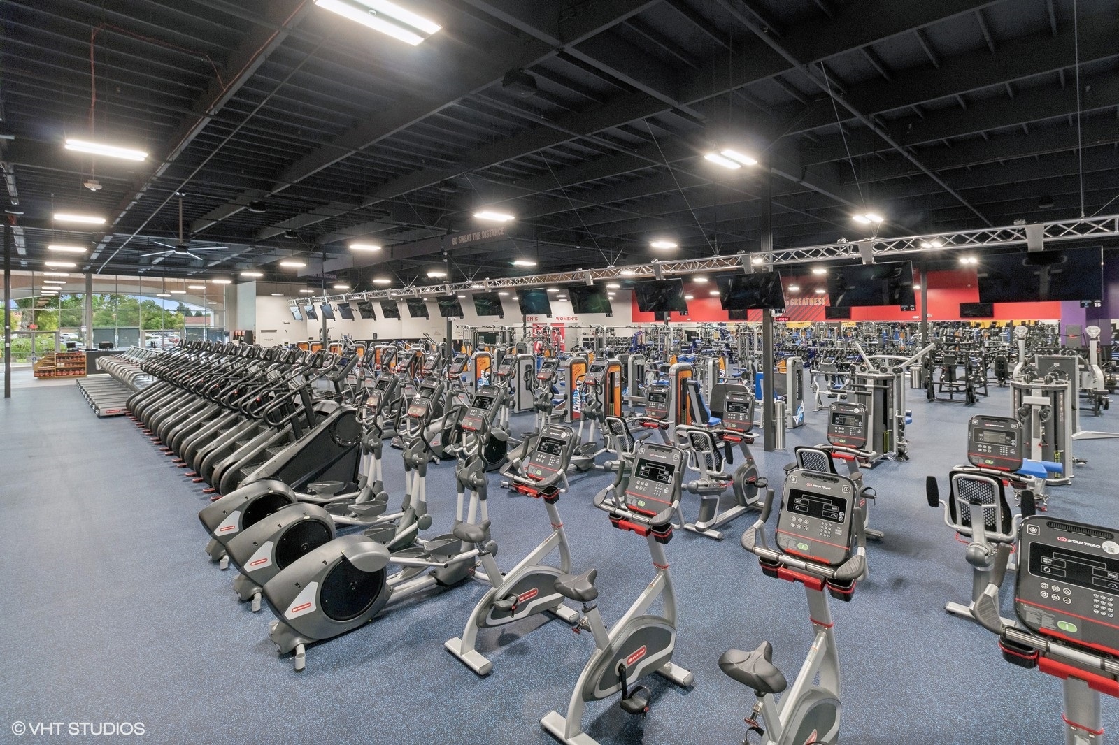 Crunch Fitness - Monrovia